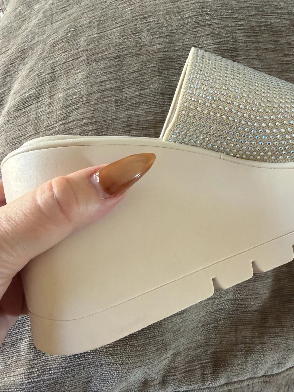 🔘Soda cream colored Rhinestone Platform Wedge Slide
